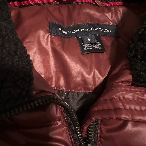 French Connection BERBER TRIM WATER REPELLENT PUFFER JACKET IN burgundy Red - Picture 6 of 10